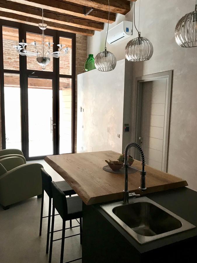 Al Pozzo Di Luce Venezia Suites Exteriör bild